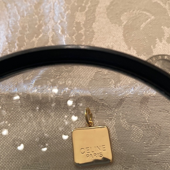 Celine, Fashion Gold and Crystal Pendant , small but blingy beauty - Picture 2 of 5